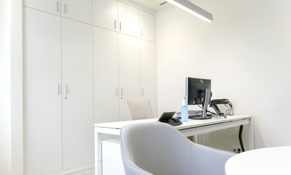 Office design of small space with white office furniture